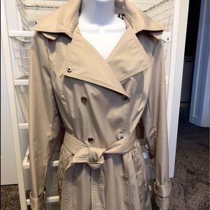 Jessica Simpson med length hooded trench NWOT M